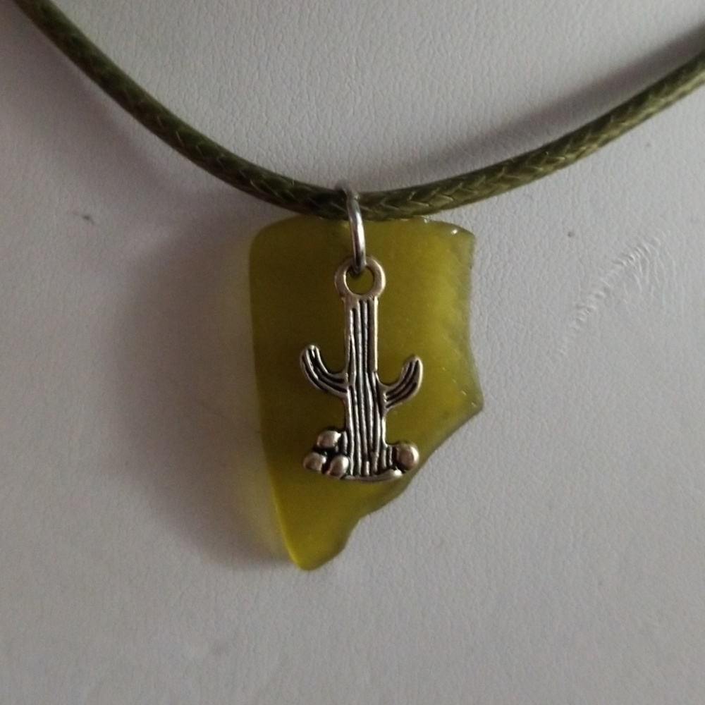 OCEAN FOUND HANDMADE:Sea Glass w Cactus Charm